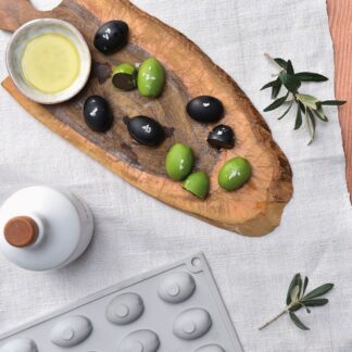 Форма силиконовая "Gourmand Олива" 32х22мм h18мм, 7мл, 30 ячеек GG012S